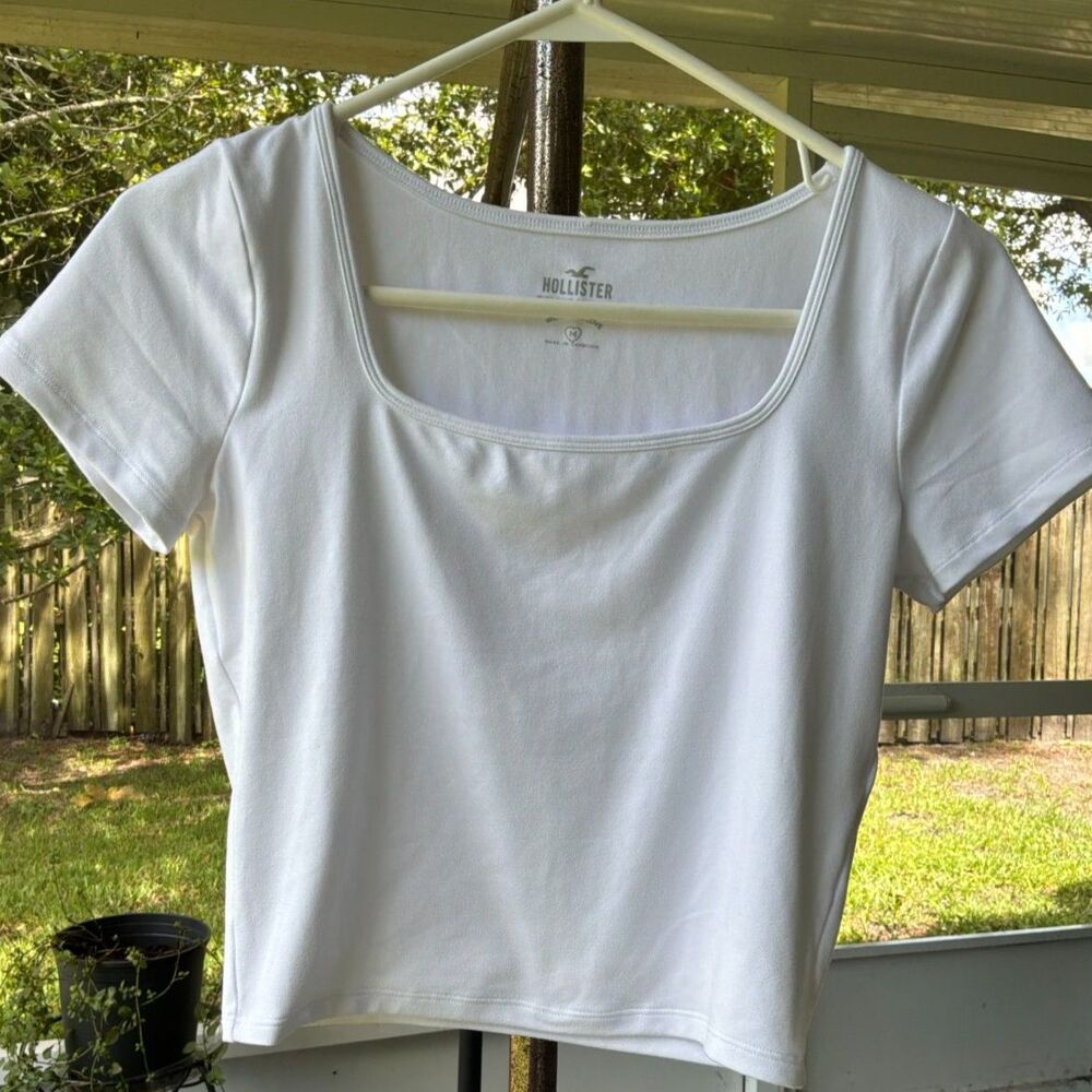 Hollister Sz Medium Baby Tee White Cropped Square Neck Short Sleeve Soft Retro - Picture 4 of 9